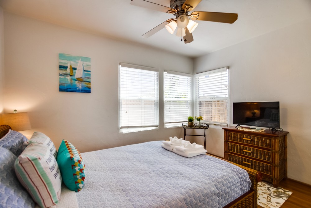 Virtual tour photo 29 of 43 for 4896 Dixie Dr
