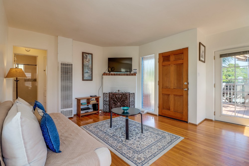 Virtual tour photo 13 of 43 for 4898 Dixie Dr
