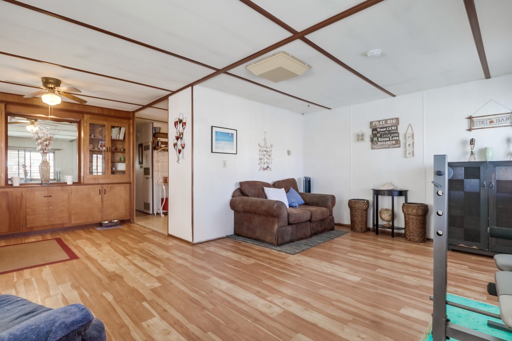 Virtual tour photo 7 of 22 for 4898 Old Cliffs Rd