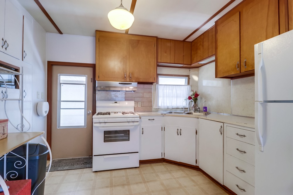 Virtual tour photo 10 of 22 for 4898 Old Cliffs Rd