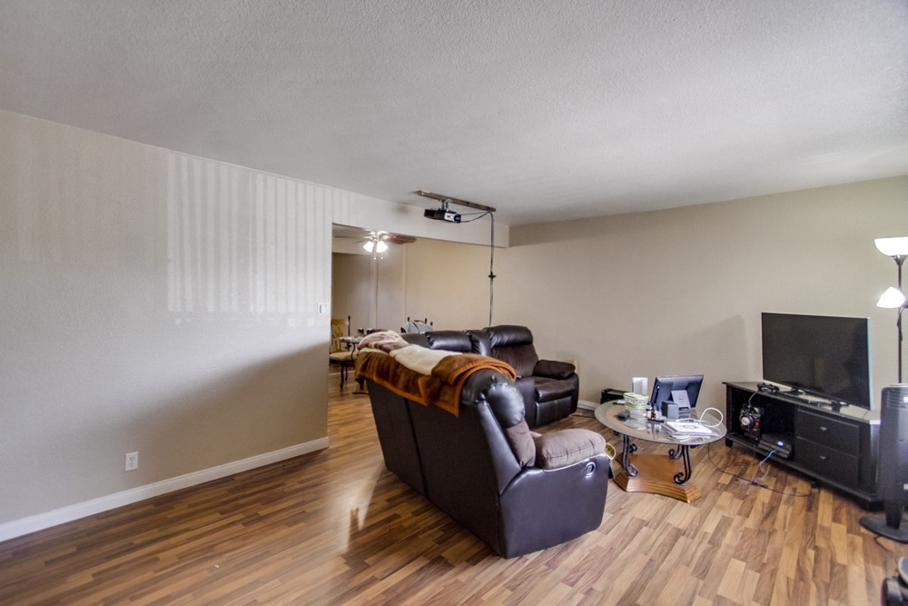 Virtual tour photo 6 of 87 for 4902 67th St