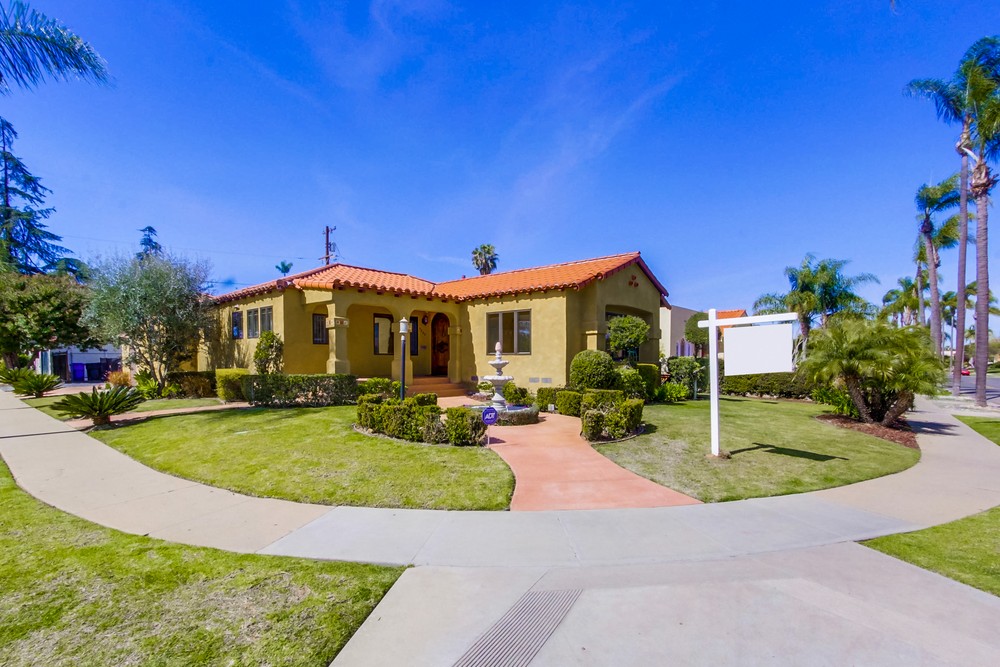Virtual tour photo 1 of 44 for 4902 Marlborough Dr