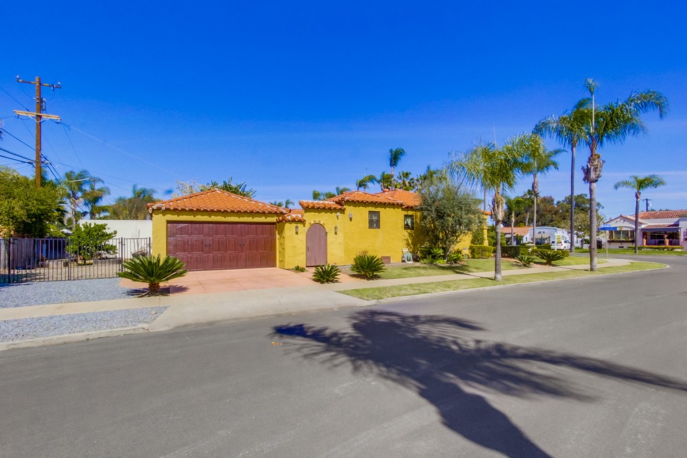 Virtual tour photo 3 of 44 for 4902 Marlborough Dr