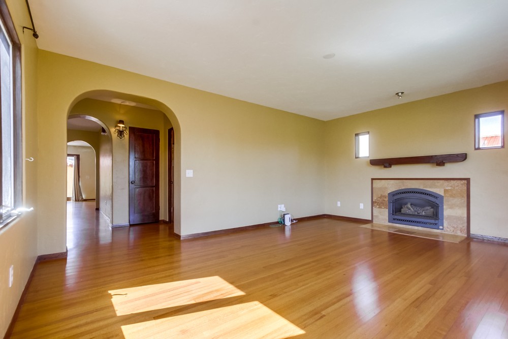 Virtual tour photo 10 of 44 for 4902 Marlborough Dr