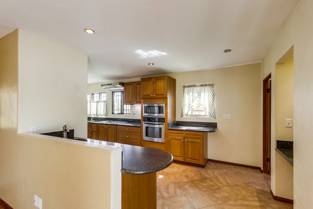 Virtual tour photo 17 of 44 for 4902 Marlborough Dr