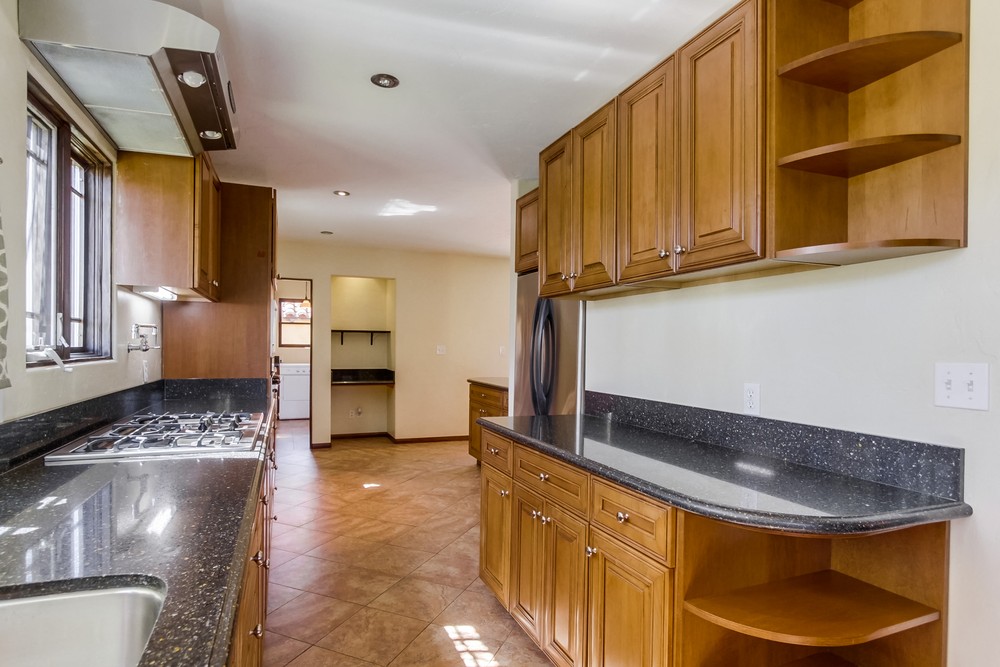 Virtual tour photo 24 of 44 for 4902 Marlborough Dr