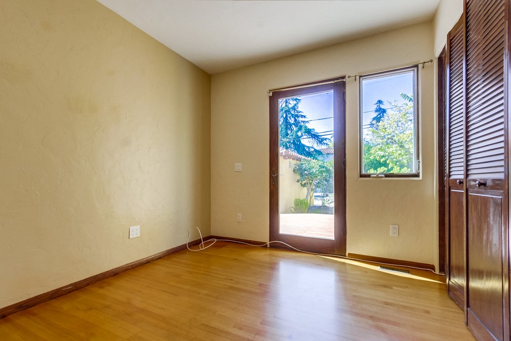 Virtual tour photo 30 of 44 for 4902 Marlborough Dr