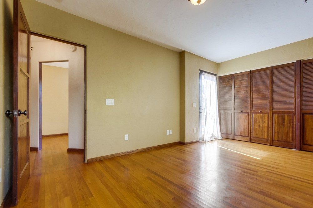 Virtual tour photo 32 of 44 for 4902 Marlborough Dr
