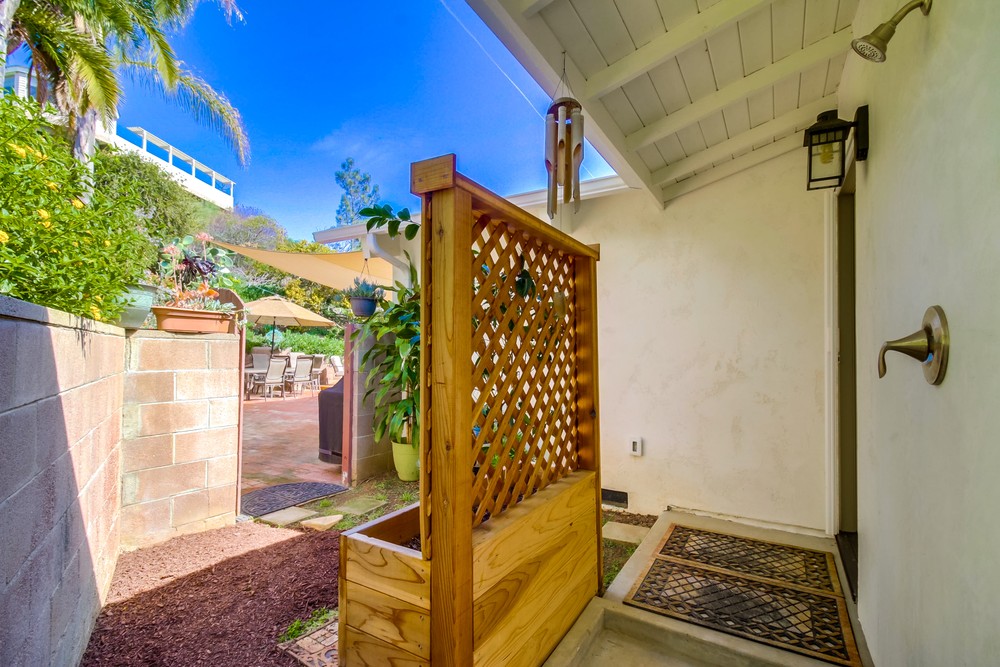 Virtual tour photo 47 of 51 for 4904 Sparks Ave