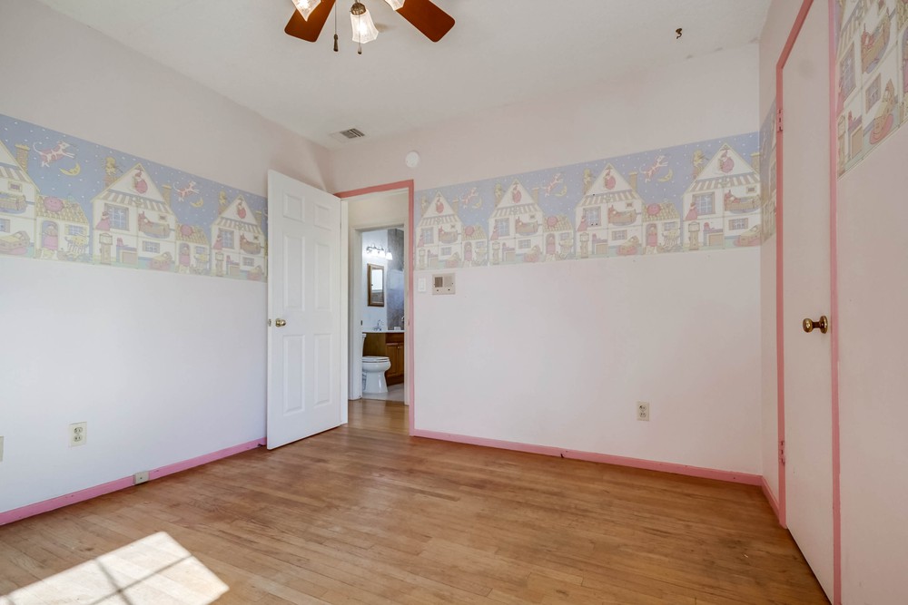 Virtual tour photo 36 of 48 for 4908 Orcutt Avenue