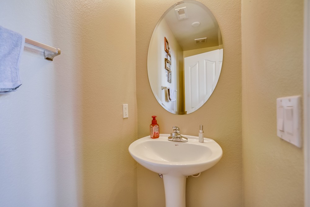 Virtual tour photo 21 of 33 for 4909 Haight Terrace