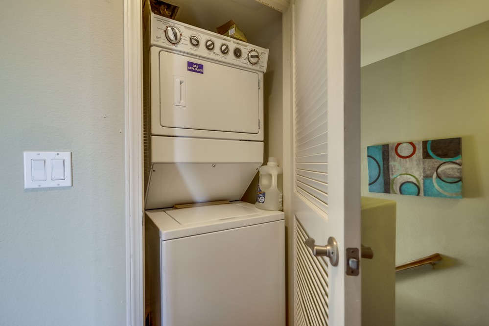 Virtual tour photo 31 of 33 for 4909 Haight Terrace