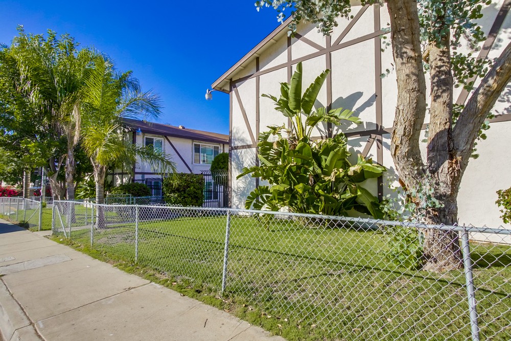 Virtual tour photo 5 of 31 for 4910 Imperial Ave