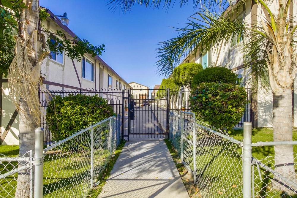 Virtual tour photo 6 of 31 for 4910 Imperial Ave