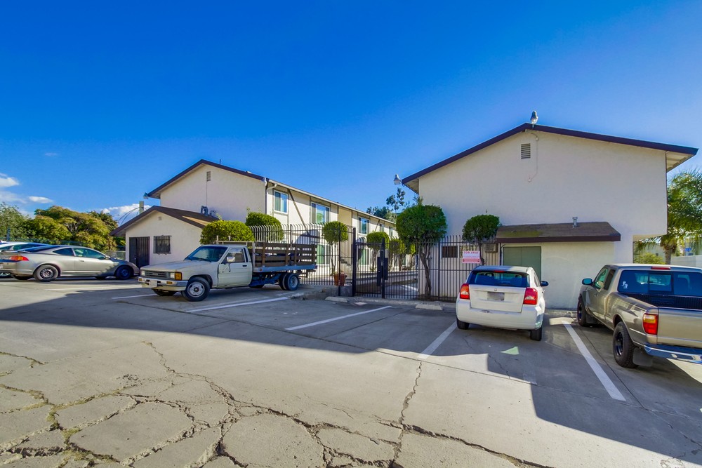 Virtual tour photo 7 of 31 for 4910 Imperial Ave