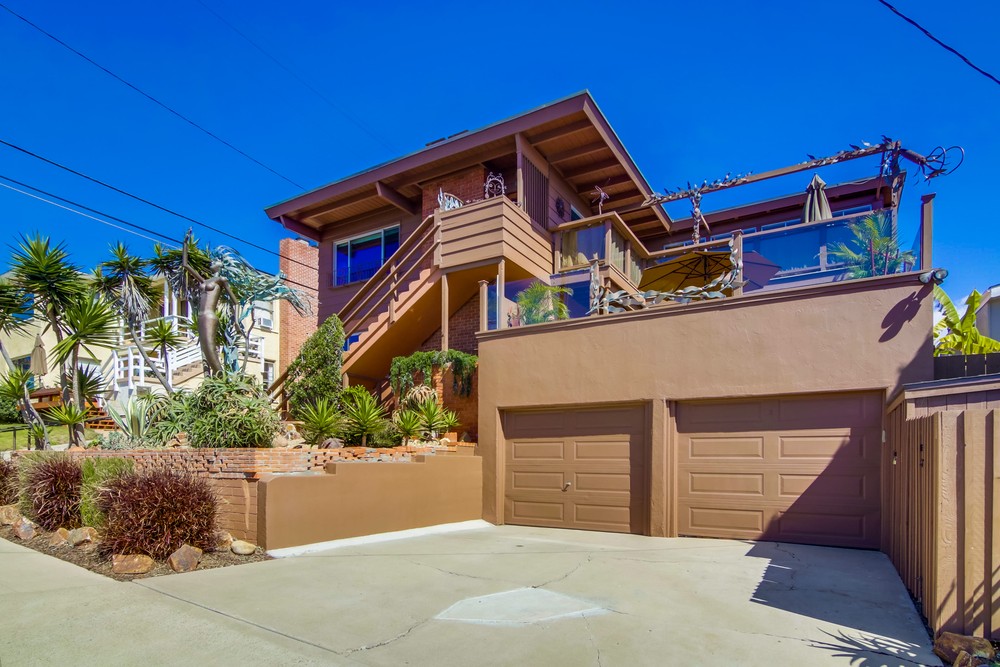Virtual tour photo 5 of 53 for At The Beach