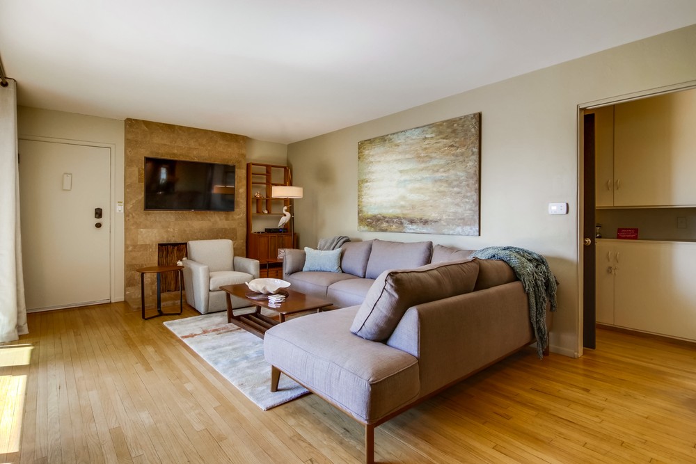 Virtual tour photo 11 of 53 for At The Beach