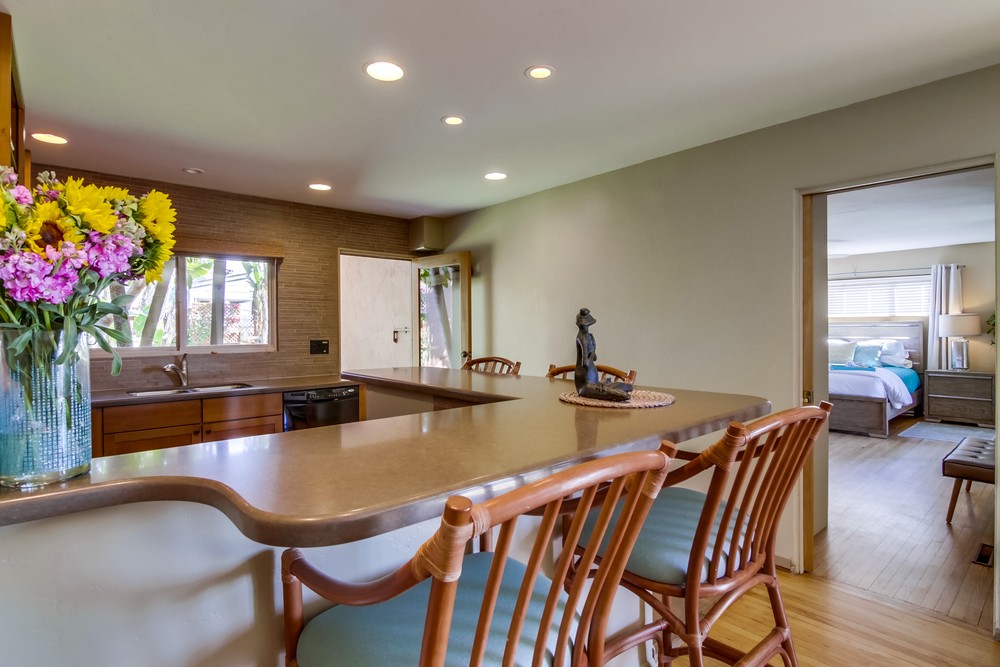 Virtual tour photo 16 of 53 for At The Beach