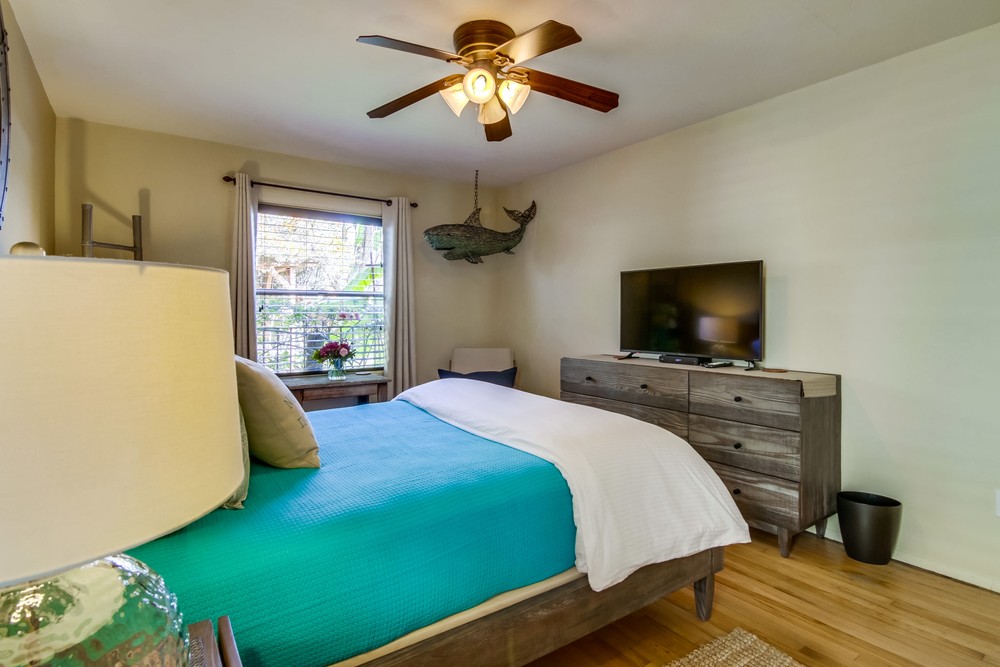 Virtual tour photo 32 of 53 for At The Beach