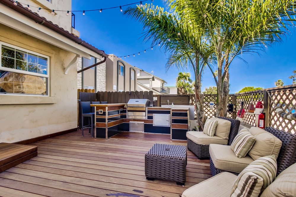 Virtual tour photo 7 of 37 for 4911 Narragansett Avenue
