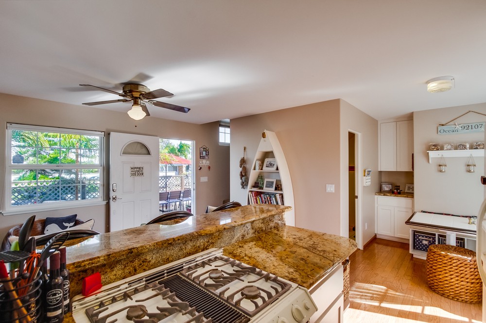 Virtual tour photo 24 of 37 for 4911 Narragansett Avenue