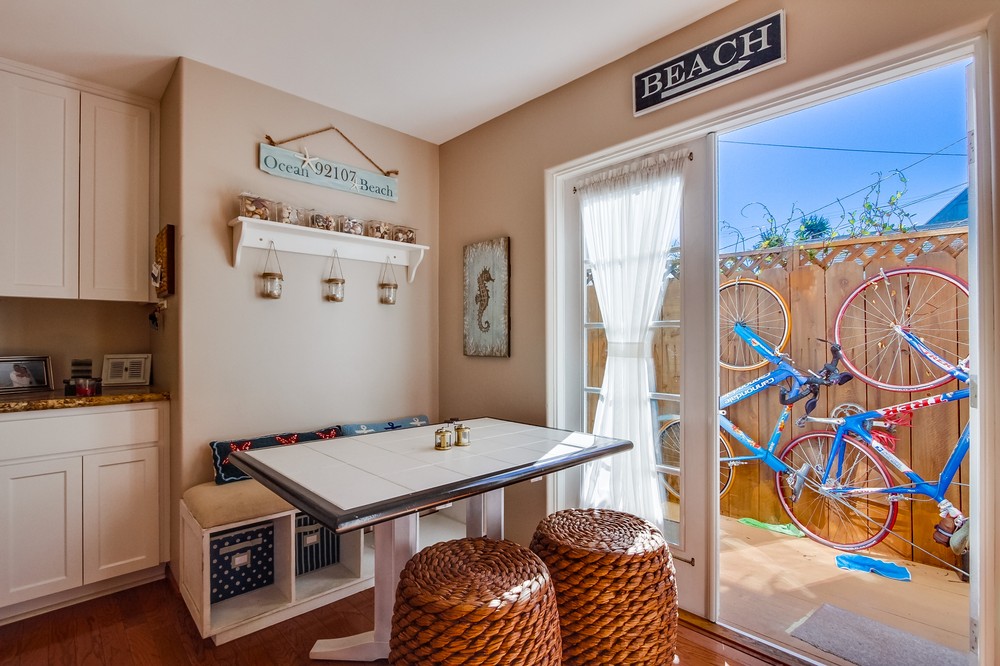 Virtual tour photo 25 of 37 for 4911 Narragansett Avenue