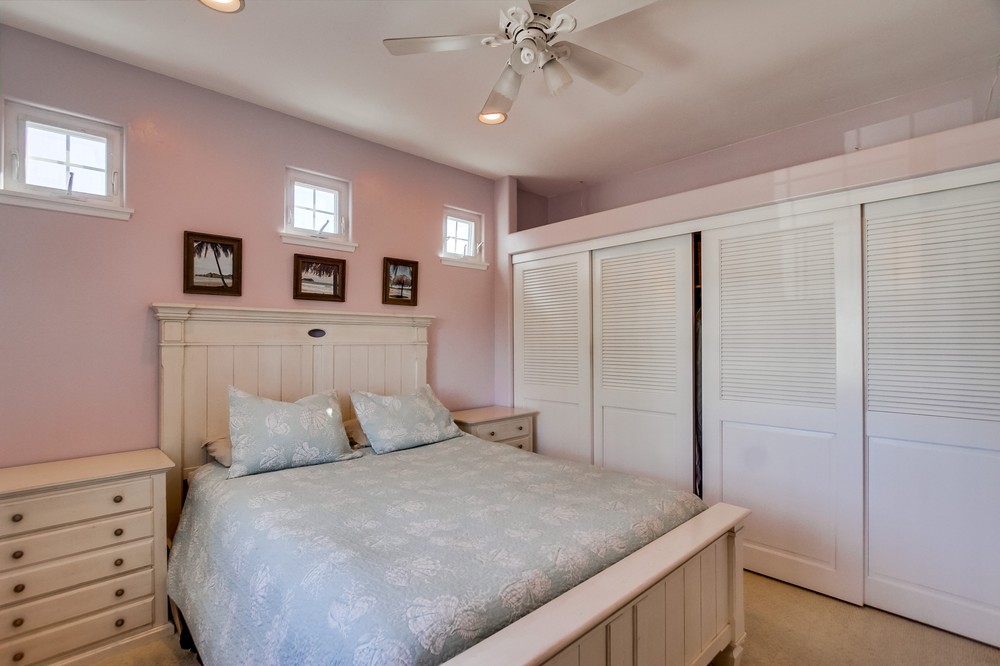 Virtual tour photo 32 of 37 for 4911 Narragansett Avenue