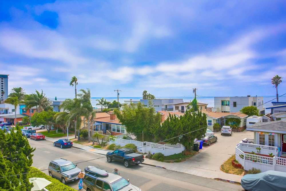 Virtual tour photo 7 of 43 for Above The Beach