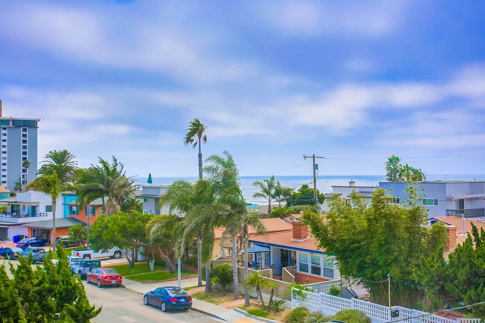 Virtual tour photo 8 of 43 for Above The Beach