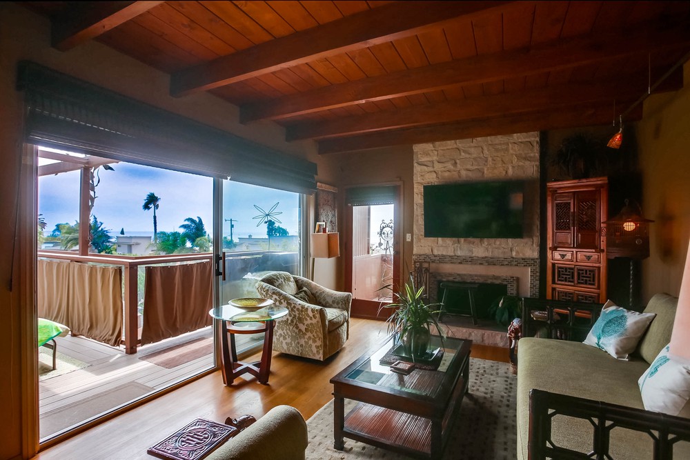 Virtual tour photo 11 of 43 for Above The Beach