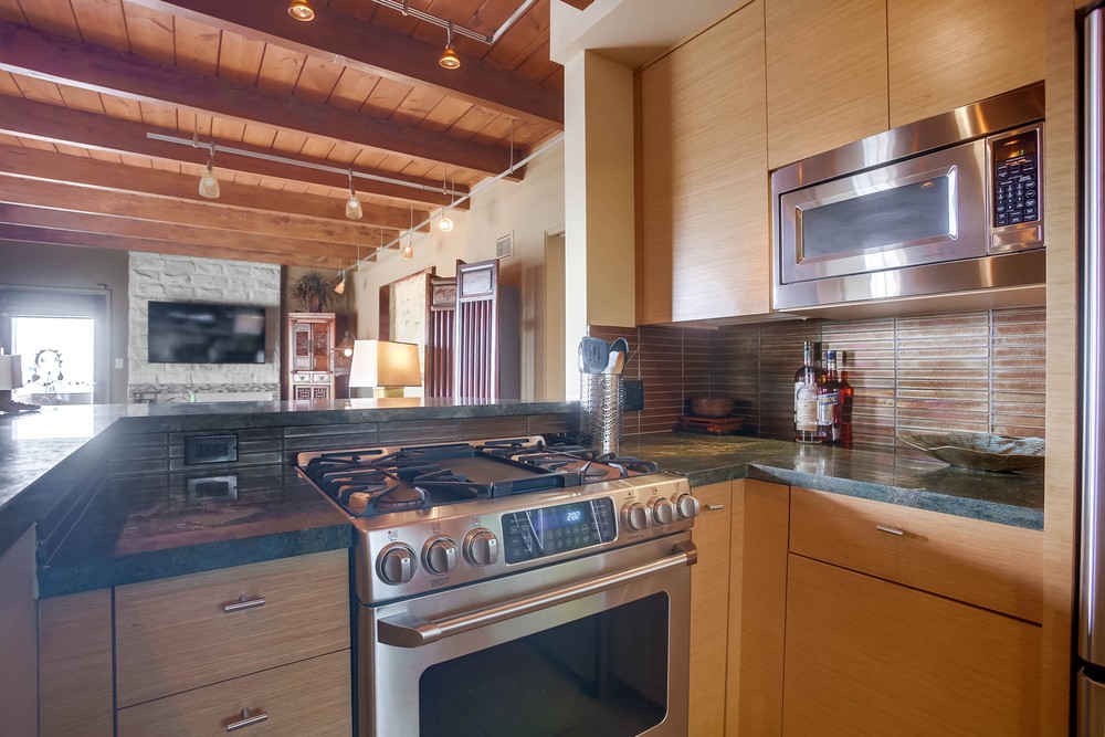 Virtual tour photo 15 of 43 for Above The Beach