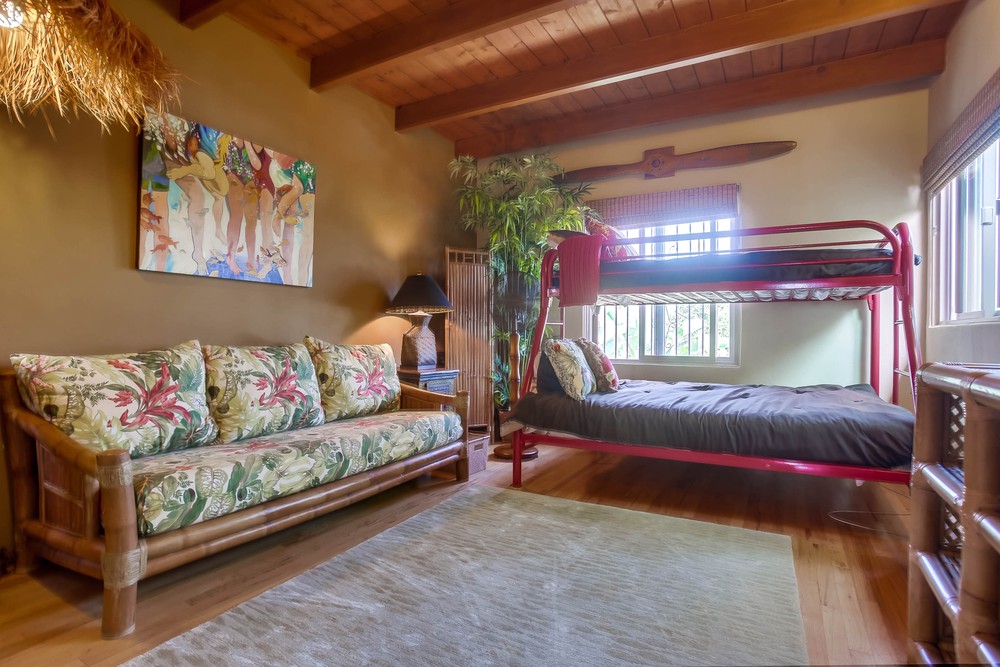 Virtual tour photo 29 of 43 for Above The Beach