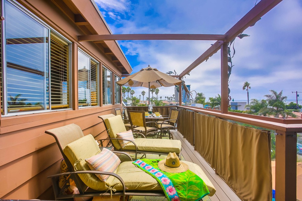 Virtual tour photo 35 of 43 for Above The Beach