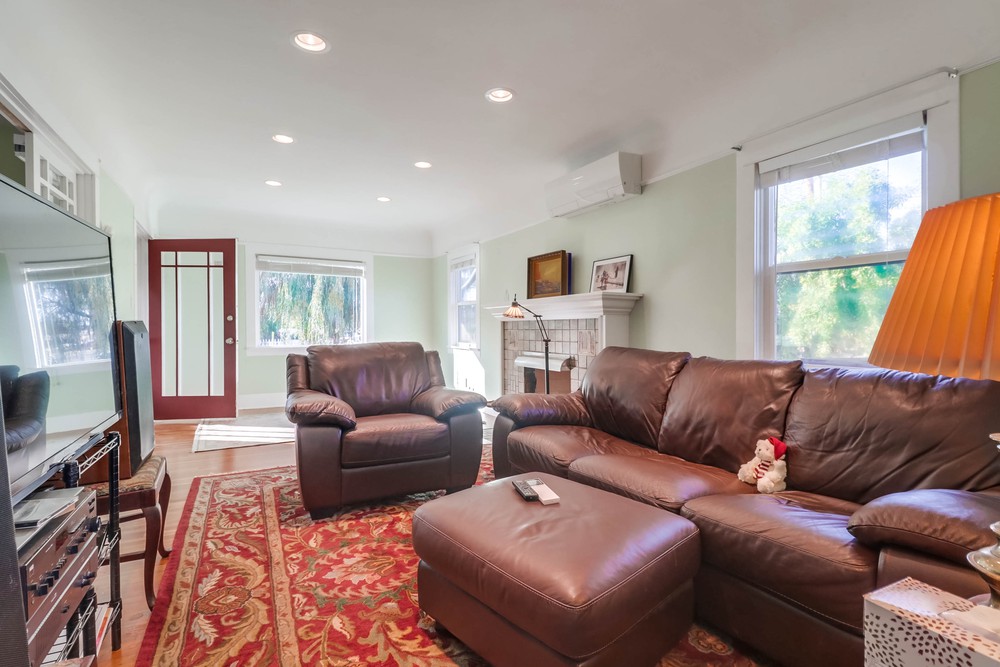 Virtual tour photo 7 of 38 for 4915 33rd St