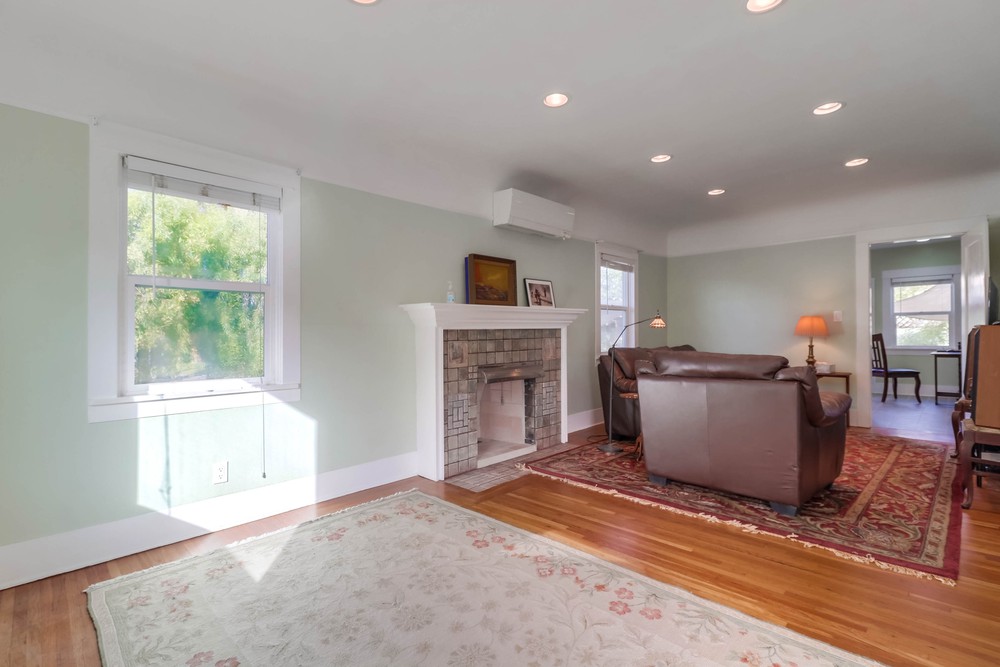 Virtual tour photo 9 of 38 for 4915 33rd St
