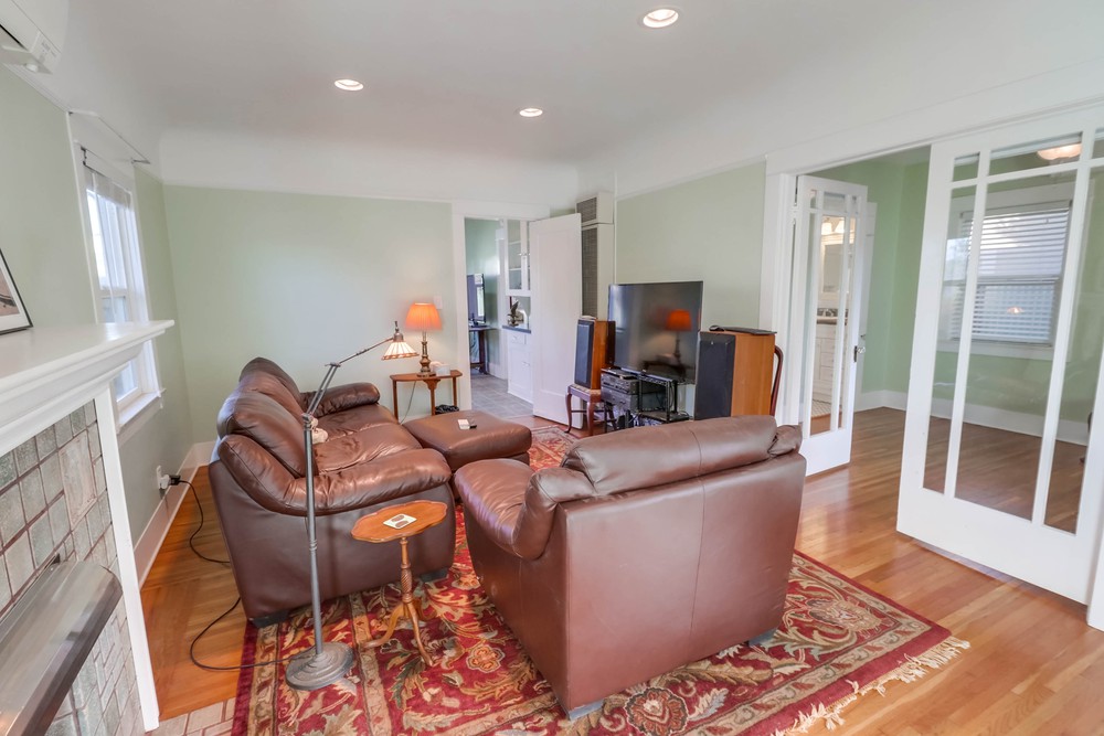 Virtual tour photo 10 of 38 for 4915 33rd St