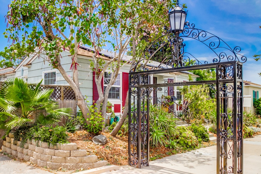 Virtual tour photo 3 of 46 for 4915 Monroe Ave