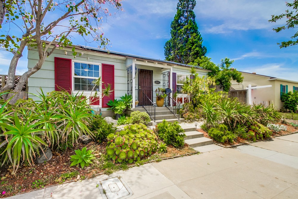 Virtual tour photo 4 of 46 for 4915 Monroe Ave
