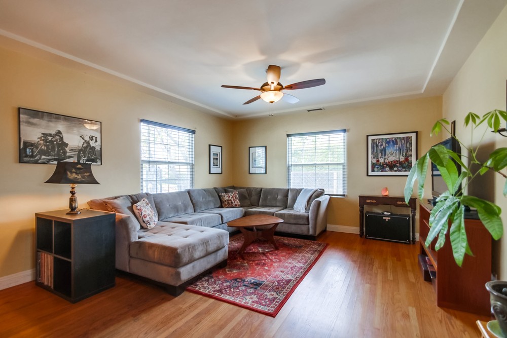 Virtual tour photo 8 of 46 for 4915 Monroe Ave