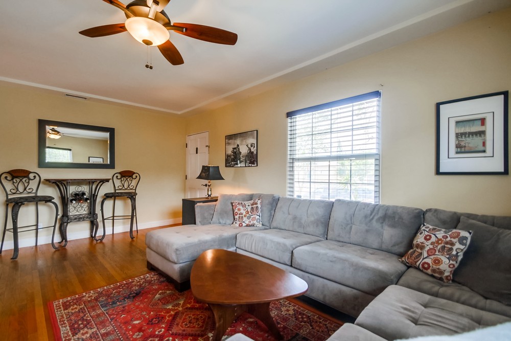 Virtual tour photo 12 of 46 for 4915 Monroe Ave