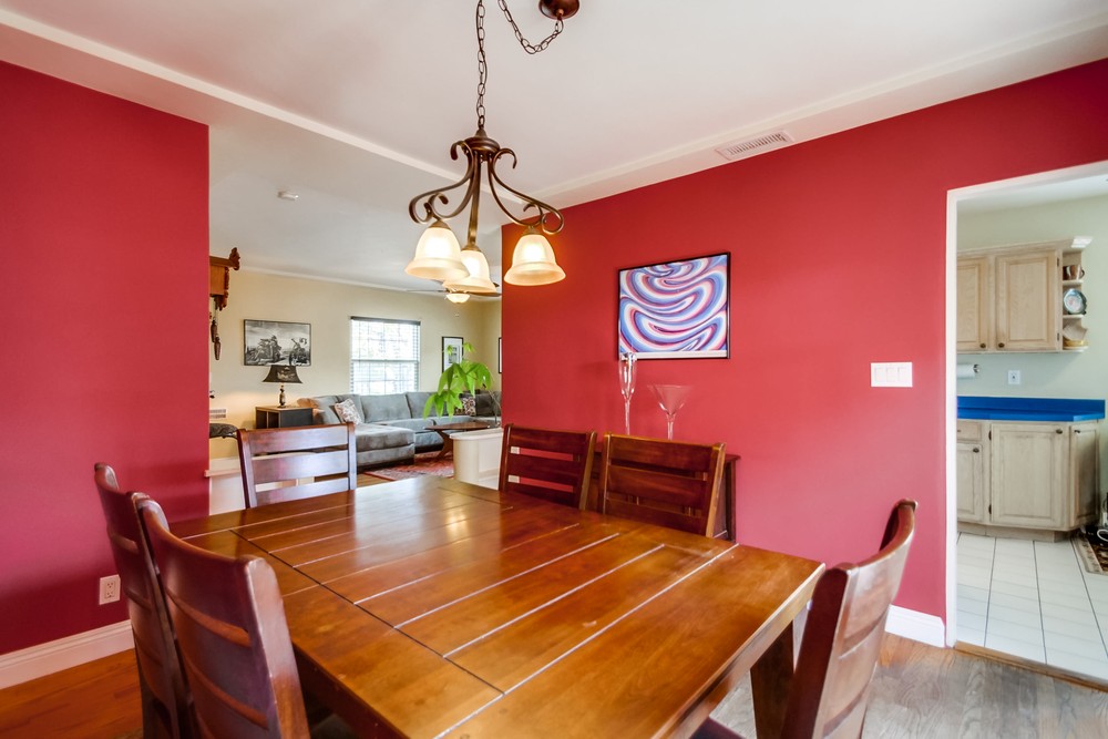 Virtual tour photo 21 of 46 for 4915 Monroe Ave