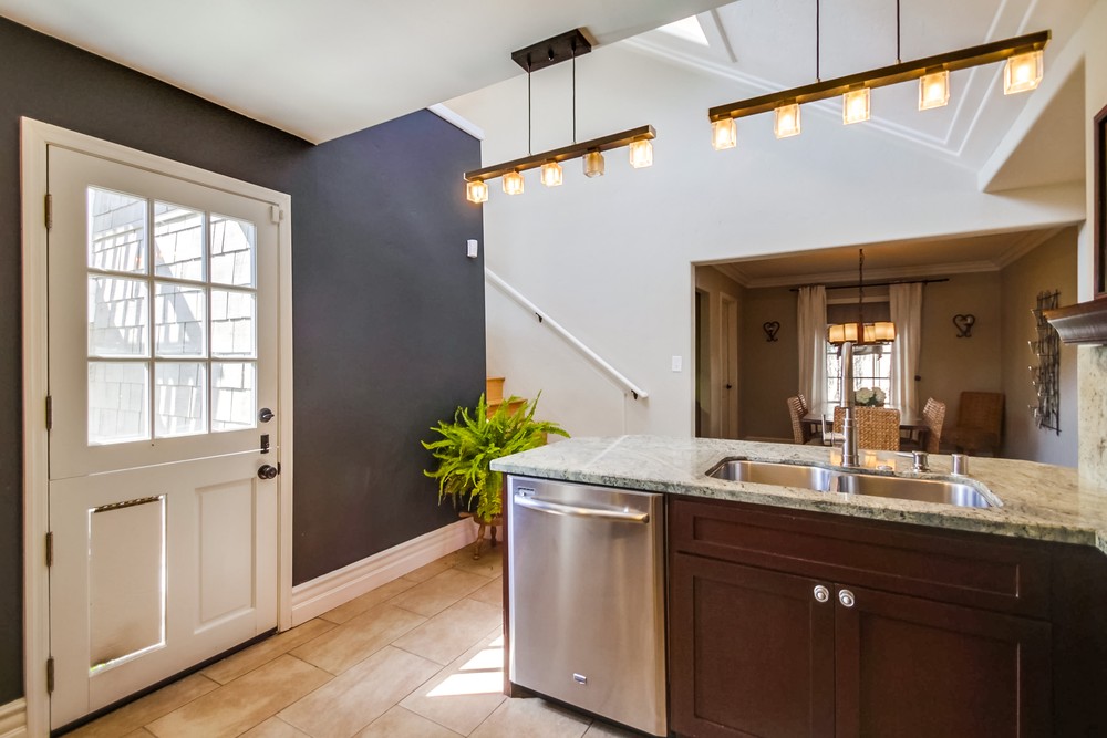 Virtual tour photo 16 of 34 for 4916 Everts St