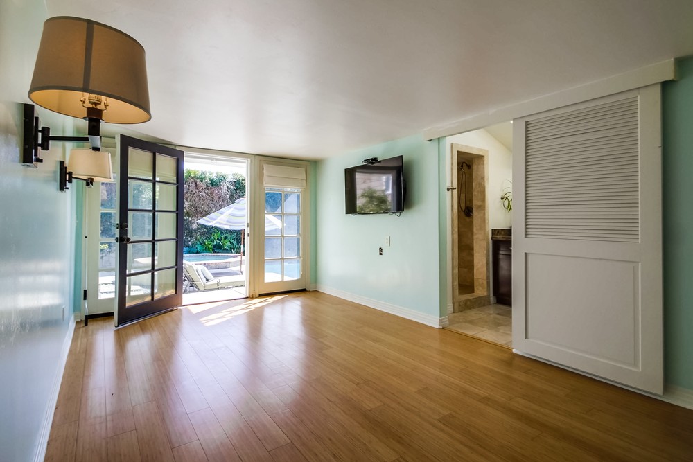 Virtual tour photo 17 of 34 for 4916 Everts St