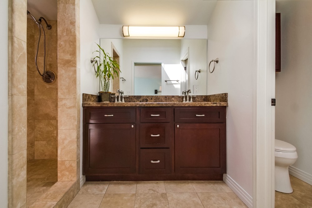 Virtual tour photo 18 of 34 for 4916 Everts St