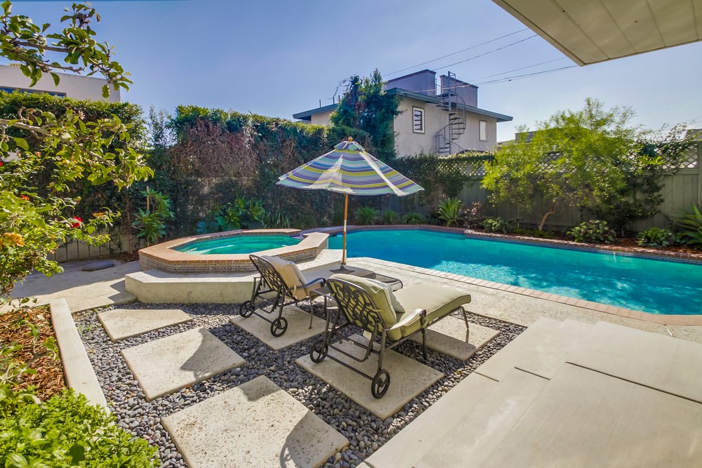Virtual tour photo 32 of 34 for 4916 Everts St