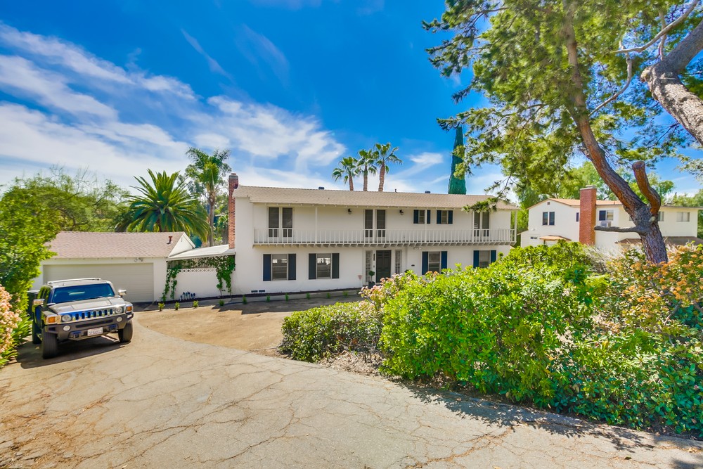Virtual tour photo 4 of 53 for 4918 Cresita Dr