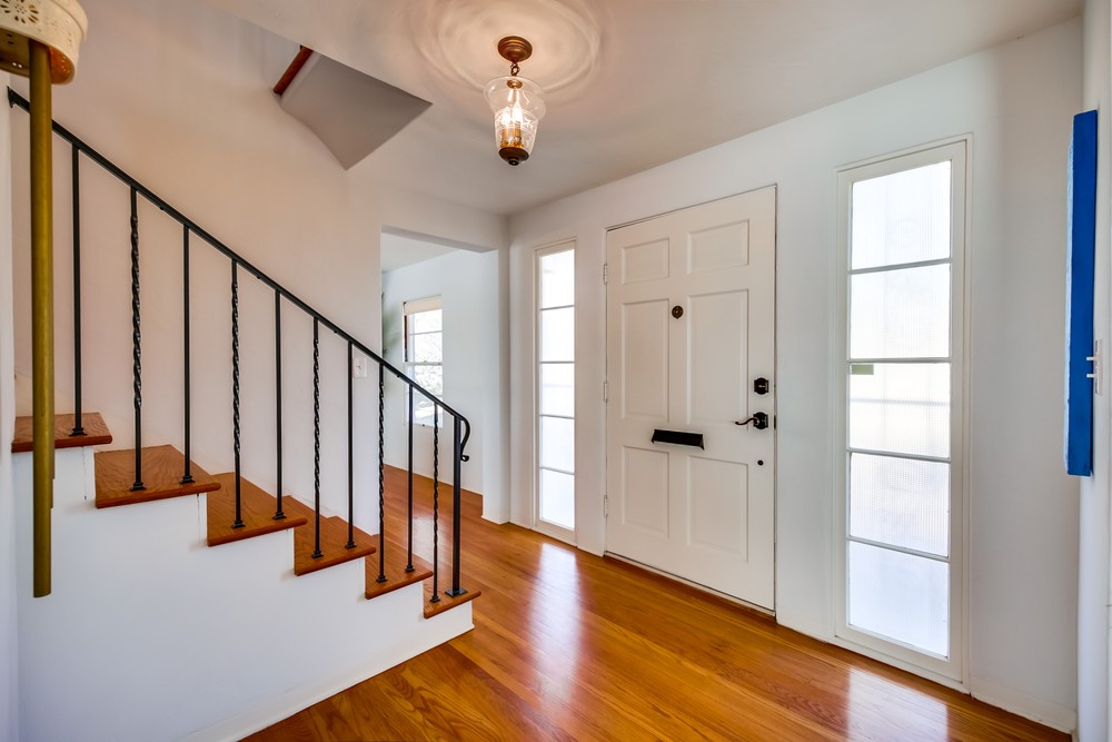 Virtual tour photo 9 of 53 for 4918 Cresita Dr