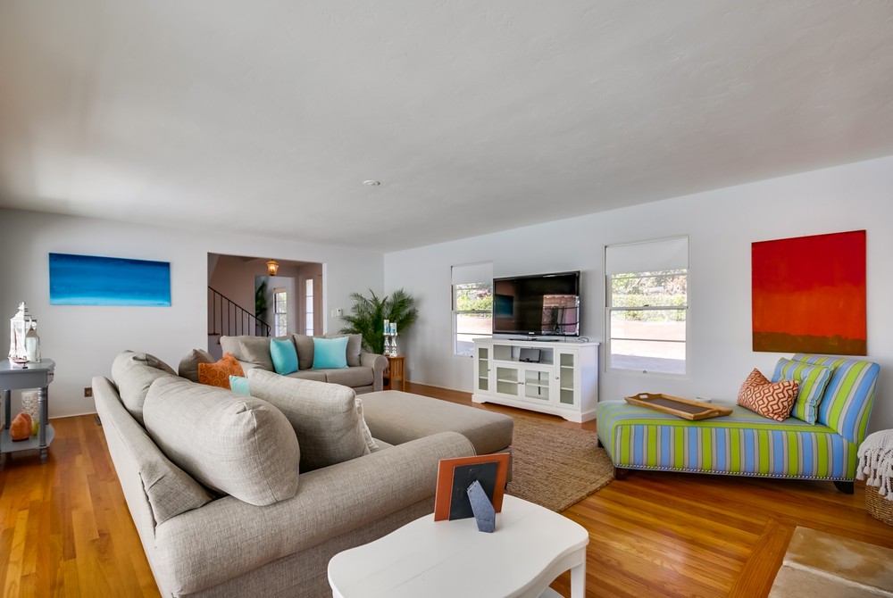 Virtual tour photo 12 of 53 for 4918 Cresita Dr