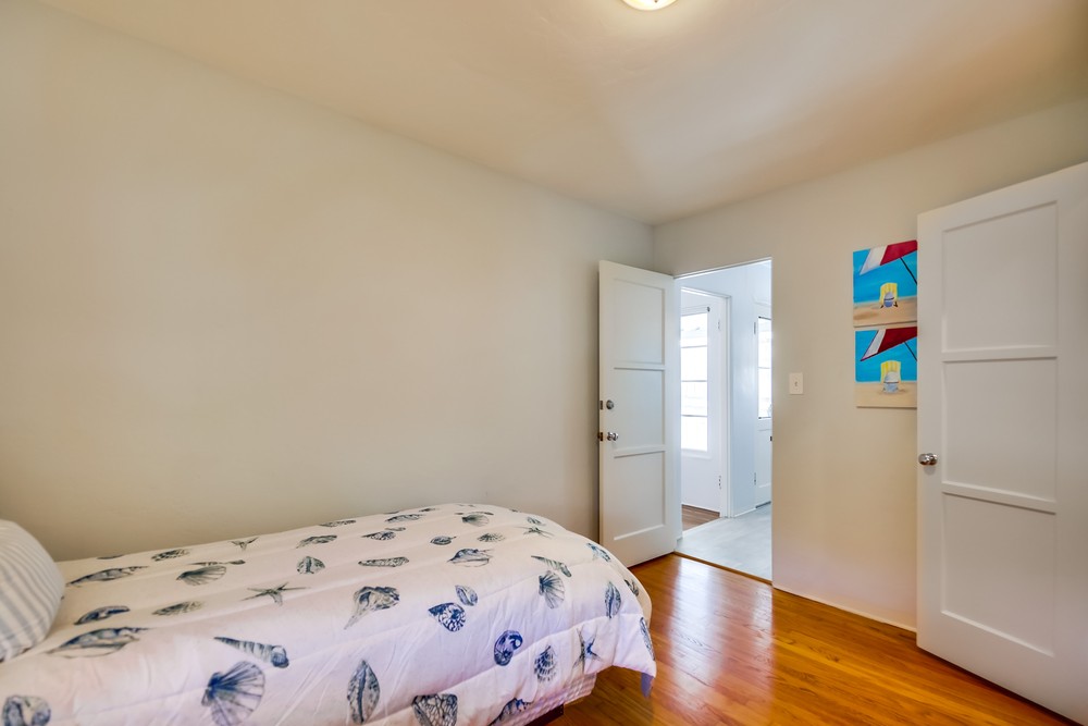 Virtual tour photo 24 of 53 for 4918 Cresita Dr