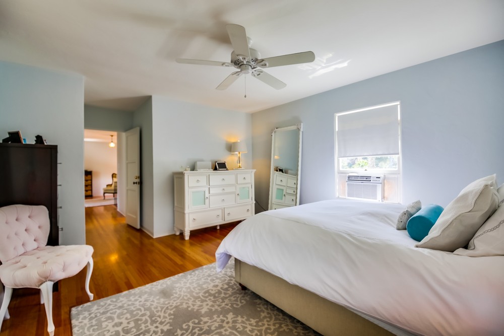 Virtual tour photo 40 of 53 for 4918 Cresita Dr
